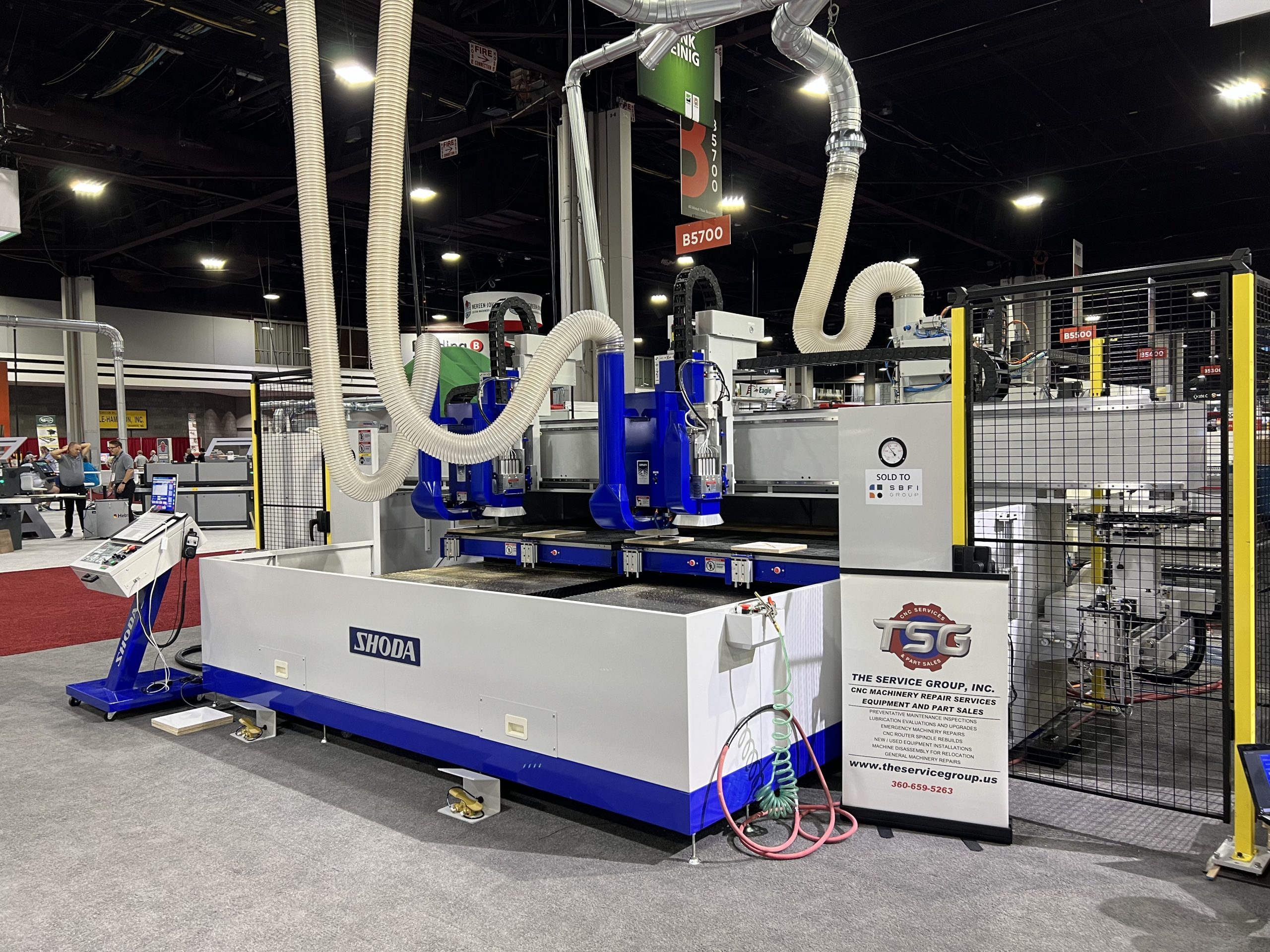 BS101F: Compact 5-Axis CNC Router for Complex Cuts